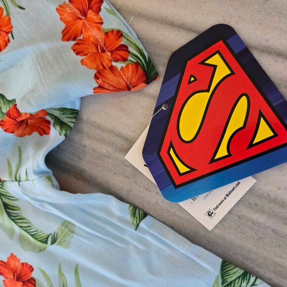 Superman Hawaiian Button-Down Shirt 2XL Brand News with TAGS - Picture 3 of 3